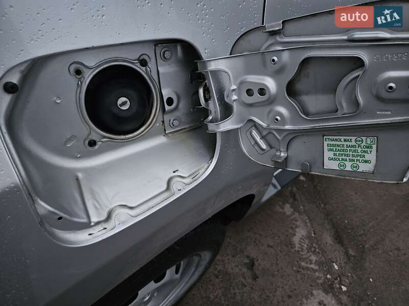 Внедорожник / Кроссовер Dacia Duster 2011 в Самаре