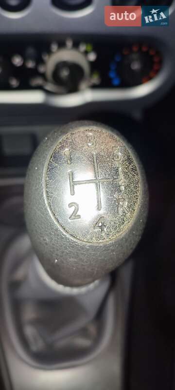 Позашляховик / Кросовер Dacia Duster 2011 в Тернополі