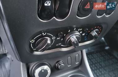 Внедорожник / Кроссовер Dacia Duster 2013 в 