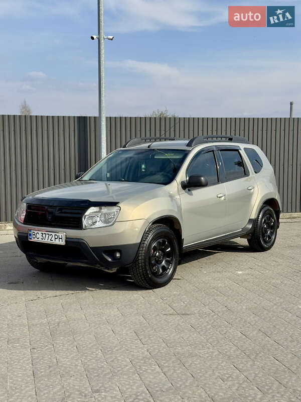 Dacia Duster 2012