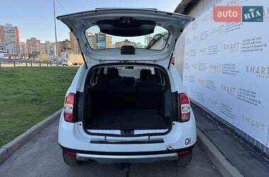 Внедорожник / Кроссовер Dacia Duster 2014 в 