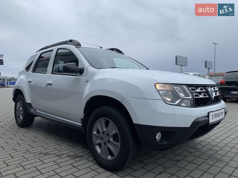 Позашляховик / Кросовер Dacia Duster 2016 в Львові