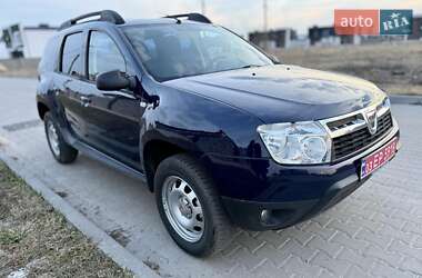 Позашляховик / Кросовер Dacia Duster 2012 в 