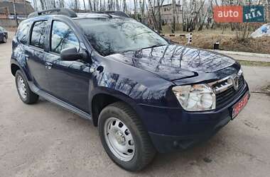 Позашляховик / Кросовер Dacia Duster 2012 в 
