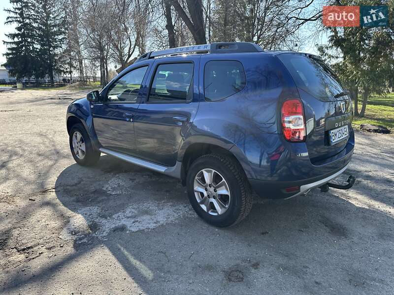 Позашляховик / Кросовер Dacia Duster 2015 в Лебедині