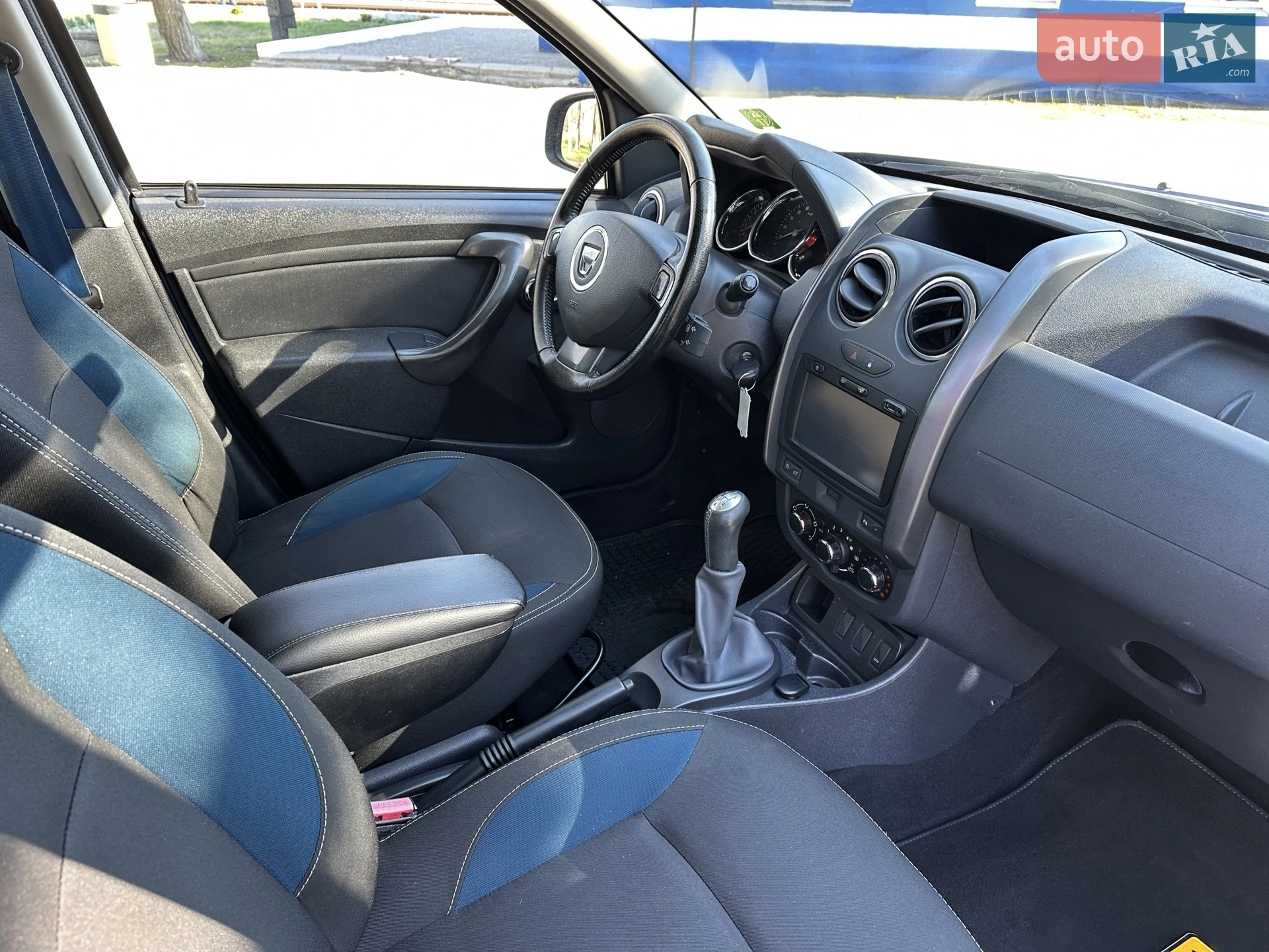 2015 Dacia Duster - мініатюра 27