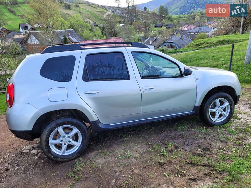 Позашляховик / Кросовер Dacia Duster 2012 в Рожнятові
