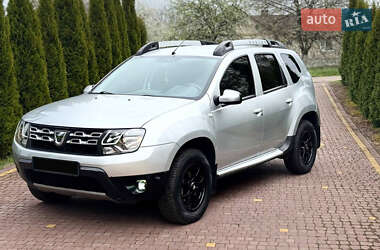 Позашляховик / Кросовер Dacia Duster 2014 в 