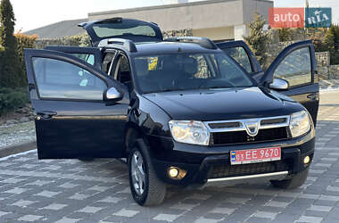 Внедорожник / Кроссовер Dacia Duster 2013 в 