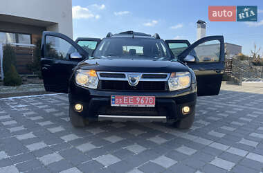 Внедорожник / Кроссовер Dacia Duster 2013 в 