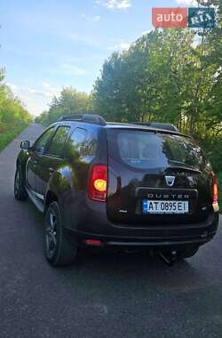 Позашляховик / Кросовер Dacia Duster 2011 в 