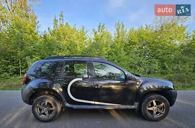 Позашляховик / Кросовер Dacia Duster 2011 в 