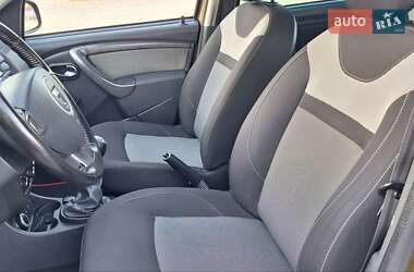 Внедорожник / Кроссовер Dacia Duster 2017 в 
