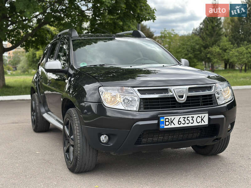 Внедорожник / Кроссовер Dacia Duster 2010 в 