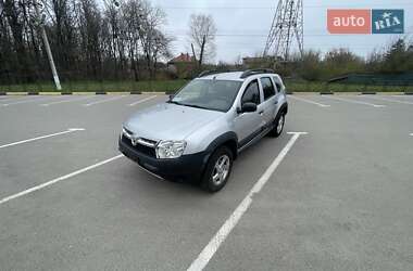 Позашляховик / Кросовер Dacia Duster 2011 в Києві