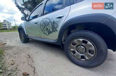 Внедорожник / Кроссовер Dacia Duster 2014 в 