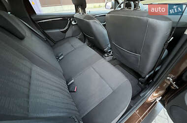 Внедорожник / Кроссовер Dacia Duster 2011 в 