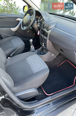 Внедорожник / Кроссовер Dacia Duster 2011 в 