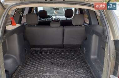 Внедорожник / Кроссовер Dacia Duster 2010 в 