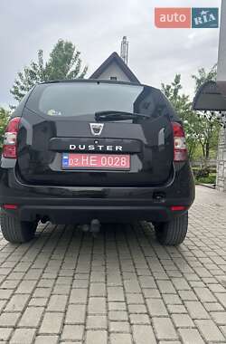 Внедорожник / Кроссовер Dacia Duster 2014 в 