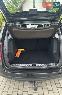 Внедорожник / Кроссовер Dacia Duster 2014 в 