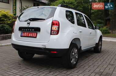 Позашляховик / Кросовер Dacia Duster 2015 в 