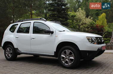 Позашляховик / Кросовер Dacia Duster 2015 в 