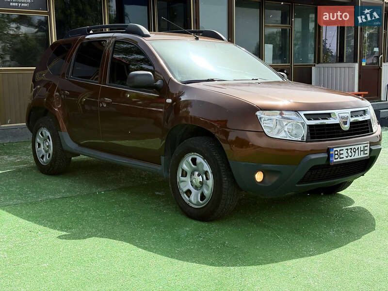 Dacia Duster 2011