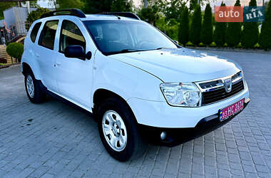 Внедорожник / Кроссовер Dacia Duster 2012 в 