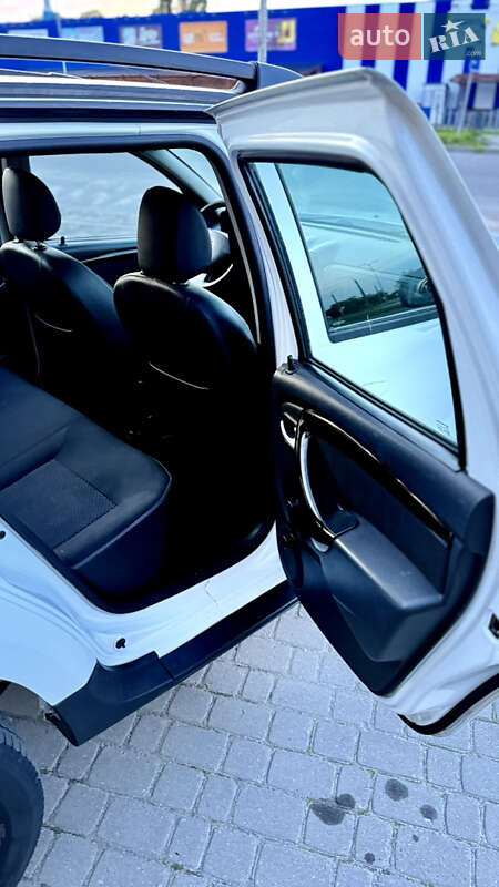 Позашляховик / Кросовер Dacia Duster 2012 в Шепетівці