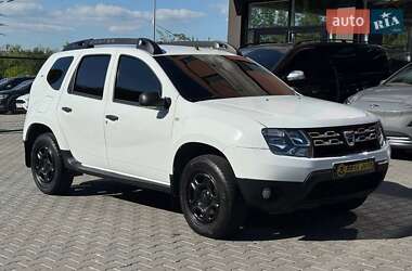 Позашляховик / Кросовер Dacia Duster 2017 в Чернівцях