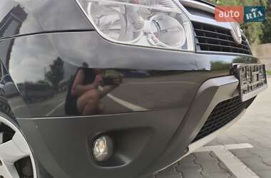 Внедорожник / Кроссовер Dacia Duster 2011 в 