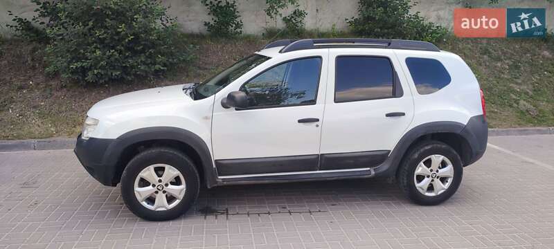 Dacia Duster 2011