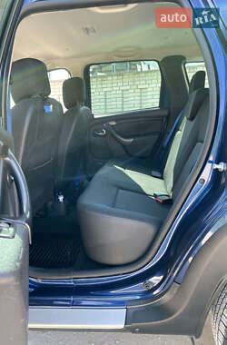 Внедорожник / Кроссовер Dacia Duster 2015 в 