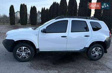Внедорожник / Кроссовер Dacia Duster 2016 в 