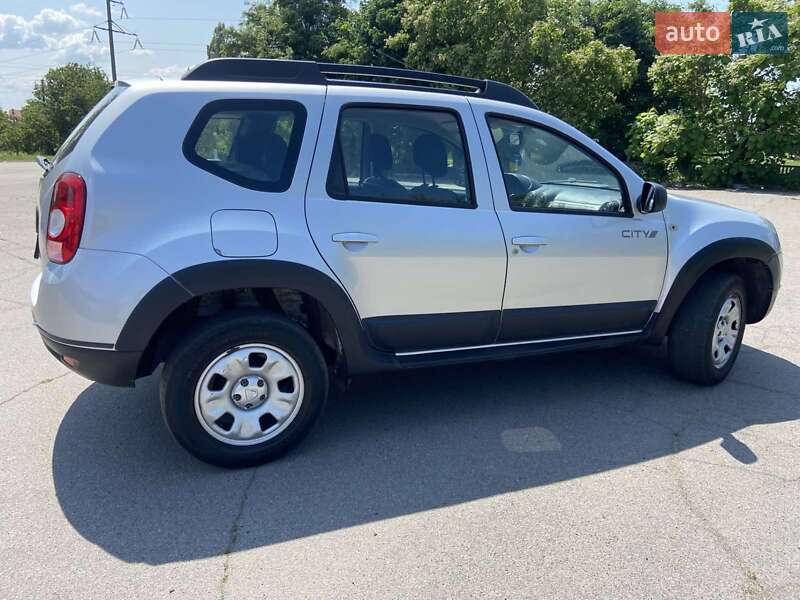 Позашляховик / Кросовер Dacia Duster 2012 в Хоролі