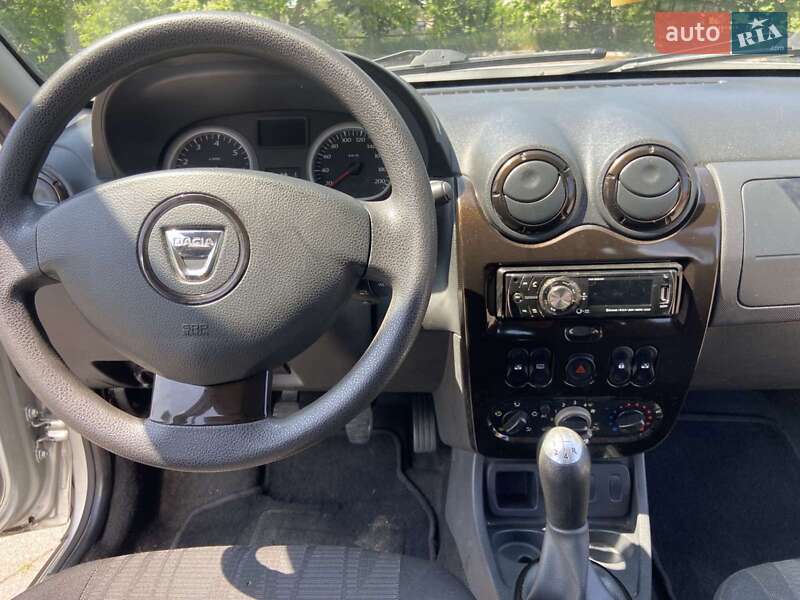Позашляховик / Кросовер Dacia Duster 2012 в Хоролі