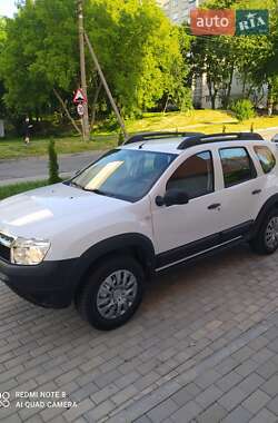 Внедорожник / Кроссовер Dacia Duster 2011 в 