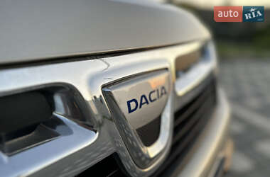 Внедорожник / Кроссовер Dacia Duster 2011 в 