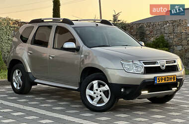 Позашляховик / Кросовер Dacia Duster 2011 в Стрию