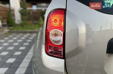 Внедорожник / Кроссовер Dacia Duster 2011 в 