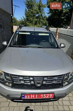 Позашляховик / Кросовер Dacia Duster 2014 в 