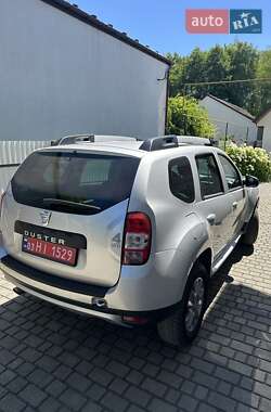 Позашляховик / Кросовер Dacia Duster 2014 в 