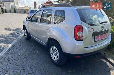 Позашляховик / Кросовер Dacia Duster 2012 в 