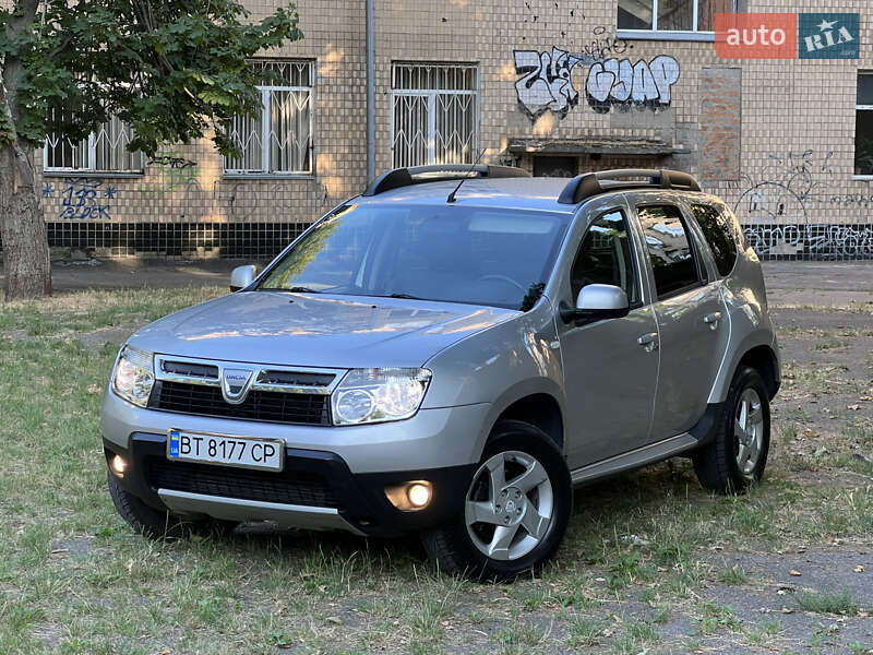 Dacia Duster 2011