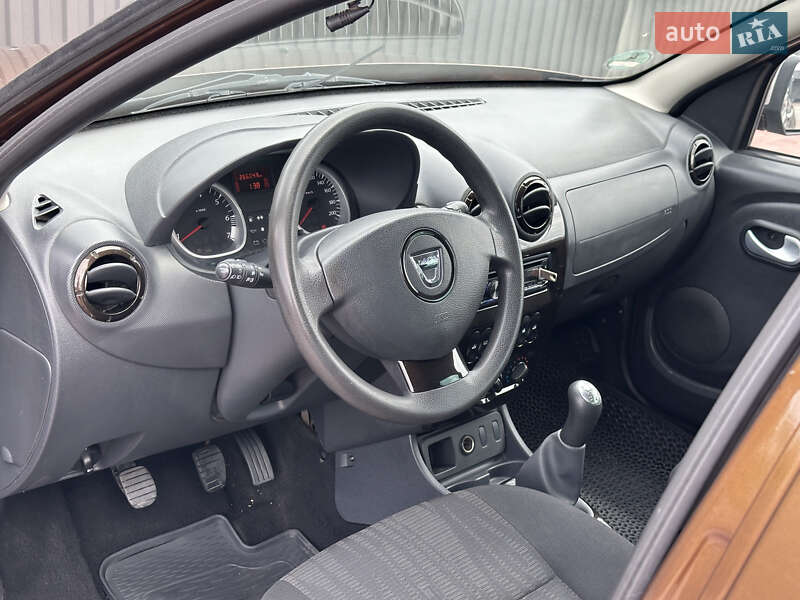 Позашляховик / Кросовер Dacia Duster 2012 в Сарнах