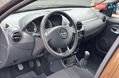 Внедорожник / Кроссовер Dacia Duster 2012 в 