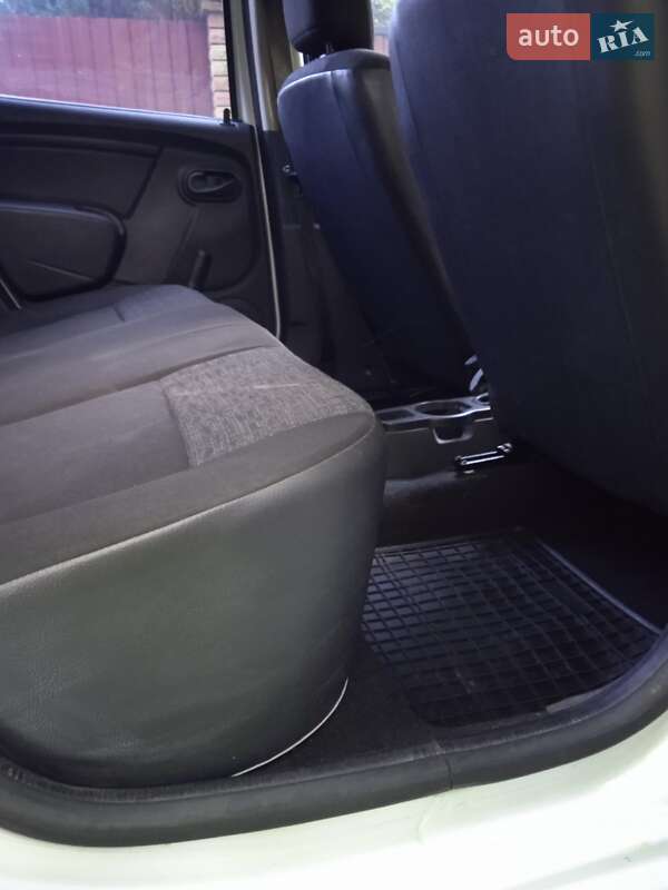 Позашляховик / Кросовер Dacia Duster 2011 в Калуші