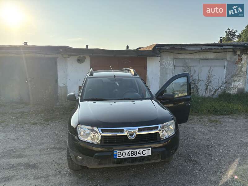 Внедорожник / Кроссовер Dacia Duster 2011 в Новом Роздоле