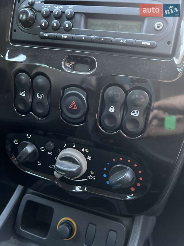 Позашляховик / Кросовер Dacia Duster 2011 в Ніжині фото 45 Позашляховик / Кросовер Dacia Duster 2011 в Ніжині